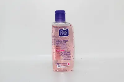Clean & Clear Nat. Bright Gentle Daily Wash 100 Ml