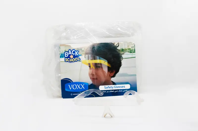 واقي للوجه مع Glassess Voxx