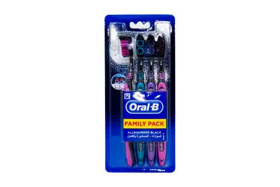 Oral-B All Rounder Black Medium Family 4 T.Brushes