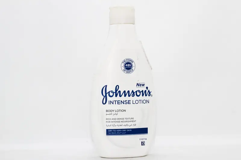 J&J Intense Body Lotion 250 Ml