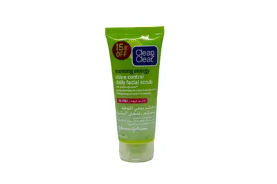 Clean & Clear Shine Control Scrub 100 Ml 15% Off