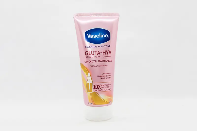 Vaseline Gluta-Hya Smooth Radiance Lotion 200 Ml