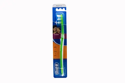 Oral-B Classic 40 Medium T.Brush